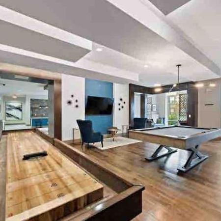 Fancy Apt Downtown. Pool. Gym. Lounge. Pet Ok ヒューストン エクステリア 写真